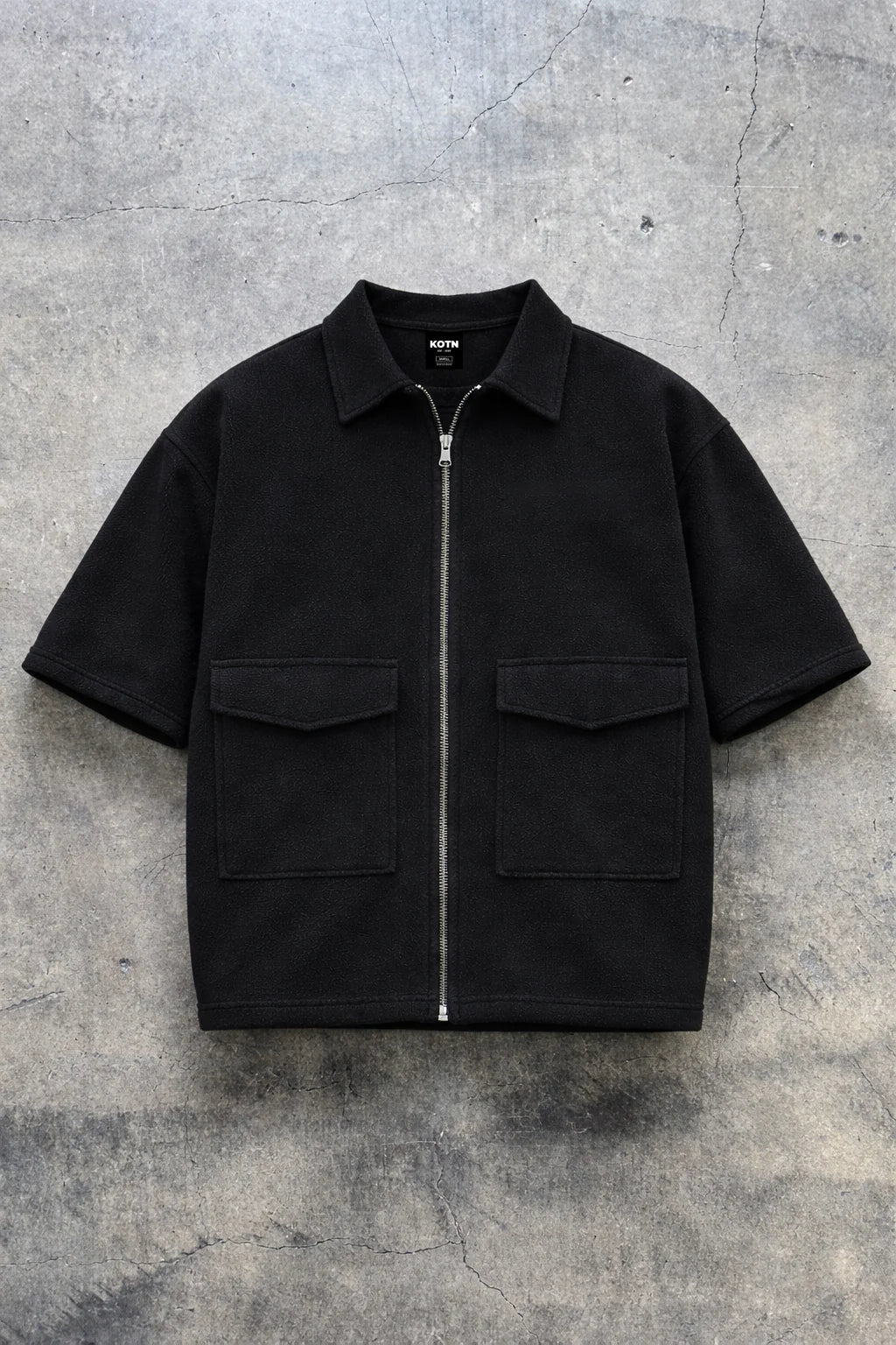 The Oversized Zip-Chore - Black